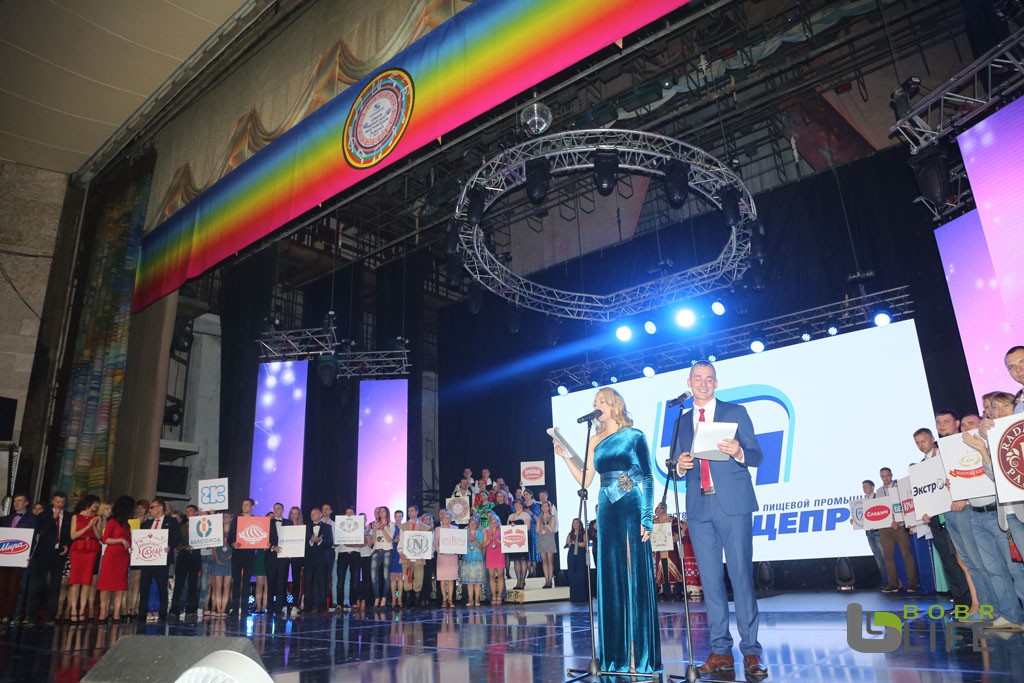 Выступление творческого коллектива "Слодыч" на смотре-конкурсе художественной самодеятельности среди прдприятий концерна "Белгоспищепром", г.Бобруйск, 2017 г. Выступление творческого коллектива "Слодыч" на смотре-конкурсе художественной самодеятельности среди прдприятий концерна "Белгоспищепром", г.Бобруйск, 2017 г.